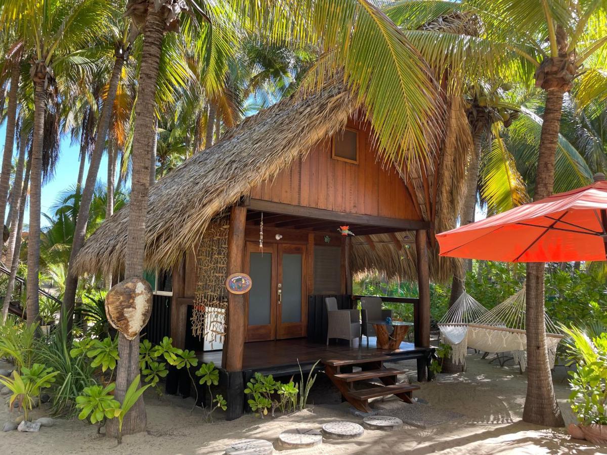 Bungalows Tree Tops - Adults Only 지와타네호 외부 사진